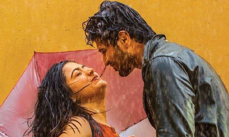 Rashmika Mandanna dear comrade released in 5 theatre inspite of Kannadigas protest