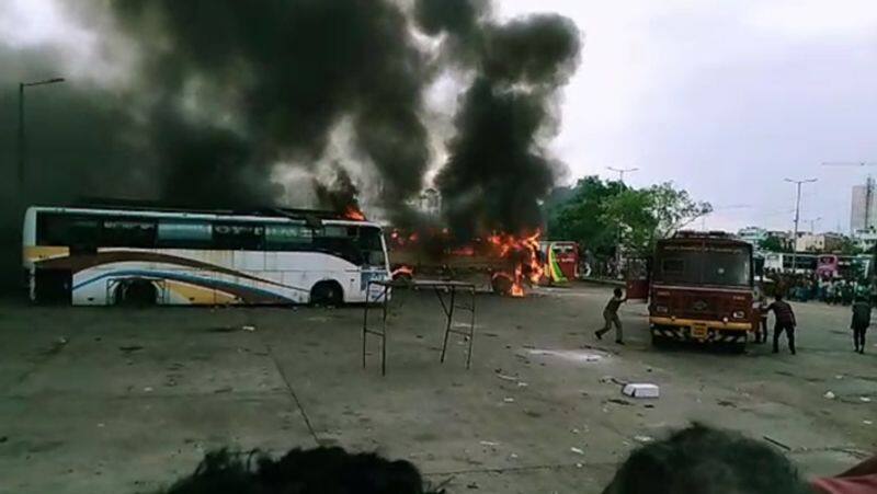 2 Bus Fire in Koyembedu omni Bustand Video...