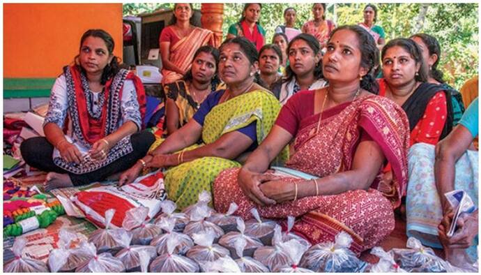 Self Help Group: রাষ্ট্রায়ত্ত ব্যাংকে অবহেলার শিকার স্বয়ম্ভর গোষ্ঠীর মহিলারা