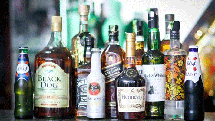 Two policemen arrested for smuggling liquor in chandauli uttar pradesh