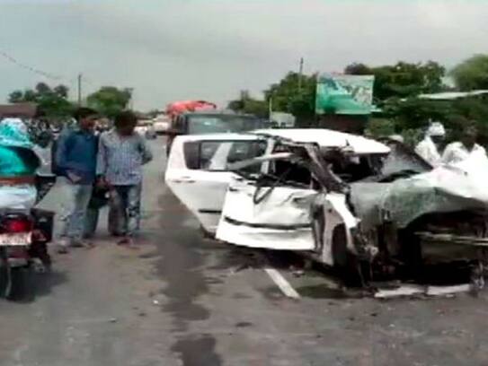 The truck from Unnao gang rape victim's accident, know what the SP connection