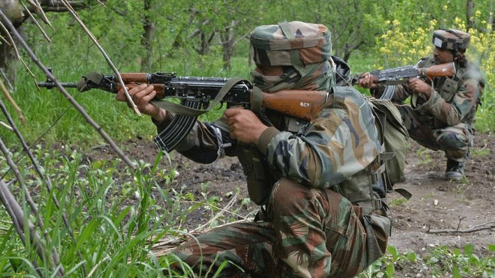 पाक की नापाक साजिश फिर नाकाम, सीमा पर ही मार गिराए गए 3 पाकिस्तानी बैट जवान और 4 आतंकी