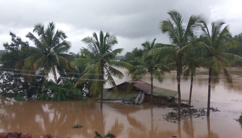 Heavy Rain Red Alert Announced In 7 Districts Of karnataka