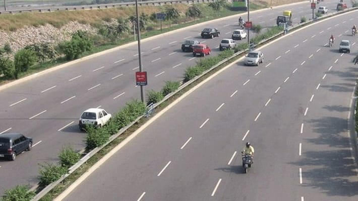 supreme court ordered central govt to submit detailed report about salem - chennai highway