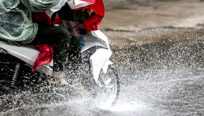 ten commandments for two wheelers during rainy season