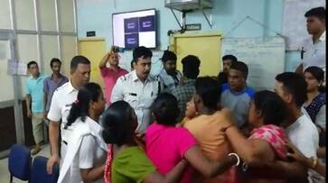 Kolkata Mob ransacks police station, attacks cops for arresting two people drinking in open