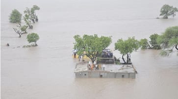 6 states of india is severely affected from flood, 200 died till now