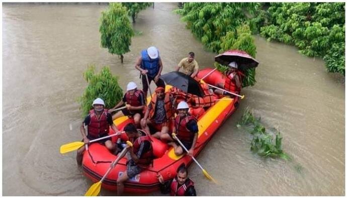 MONSOON: भोपाल में नहीं थम रही बारिश, केरल कर्नाटक में हाल बेहाल