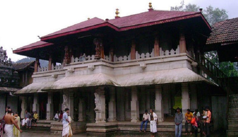 Kollur Temple donates 1 crore rupees for flood victims