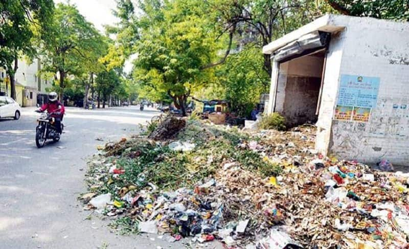 Shivamogga Civic Workers face challenge in cleaning the city