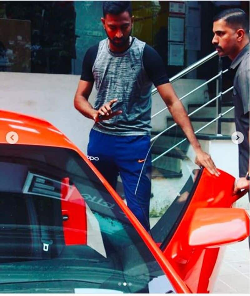 All rounder Hardik pandya buy a new Lamborghini huracan evo car