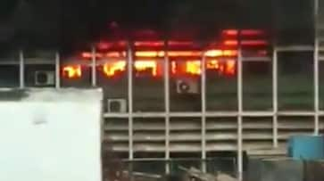 heavy fire broke in delhi AIIMS