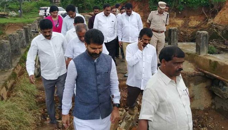 Minister CT Ravi Cries in front of Flood Victims in Chikmagalur