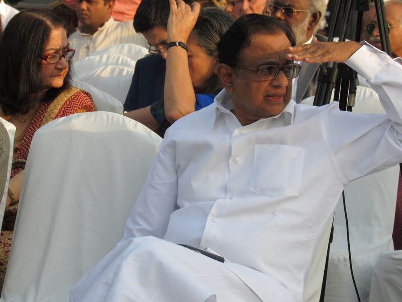 Congress Come Out In Support Of P Chidambaram Hit Out At Union Govt