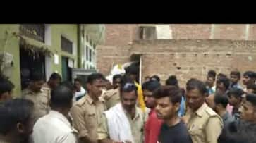 boy commits suicide at front of his girlfriend in auraiya uttar pradesh