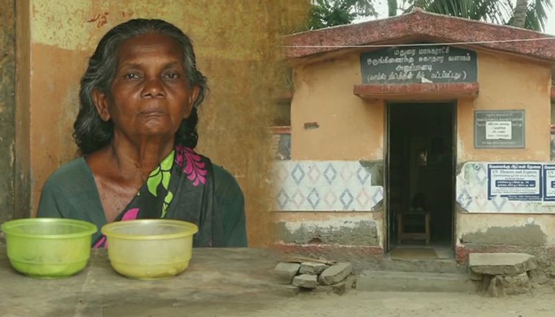 65 year old woman living in a public toilet for 19 years