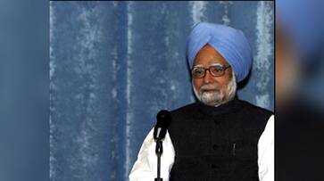 Former prime minister Dr. Manmohan singh attacked on Modi government for economic crisis