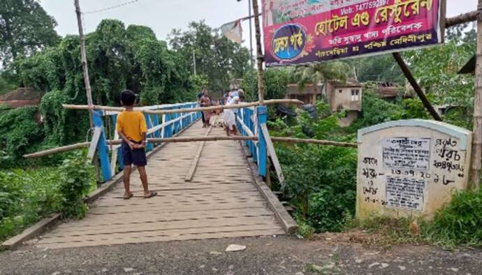 উদ্বোধনের এক বছরেই বসে গেল কন্য়াশ্রী  সেতু,কাটমানির ফল বলছে বিরোধীরা