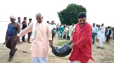 Ballia MLA was carrying sand to prevent bridge