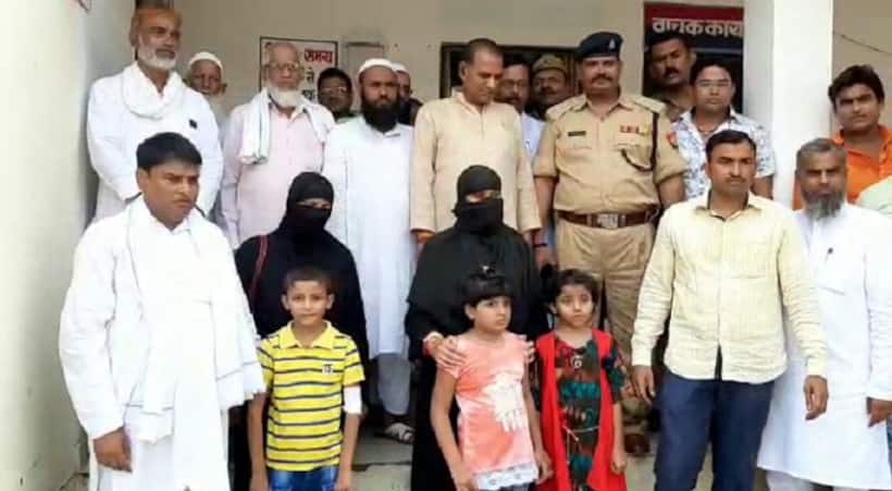 तलाकशुदा दंपत्ति का पुलिस अधिकारी ने सरकारी दफ्तर में कराया फिर से निकाह