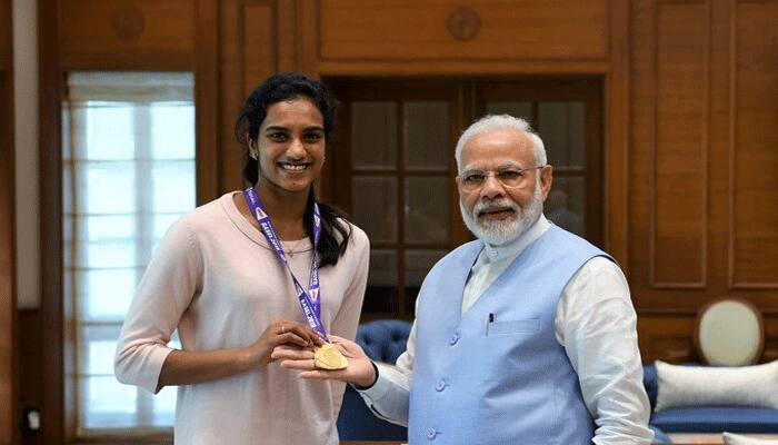 Pm narendra modi congratulate world badminton championship pv sindhu