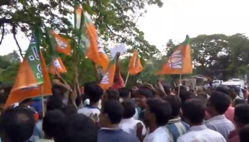 पश्चिम बंगाल में तिरंगा फहराने पर टीएमसी समर्थकों ने की भाजपा कार्यकर्ता की हत्या