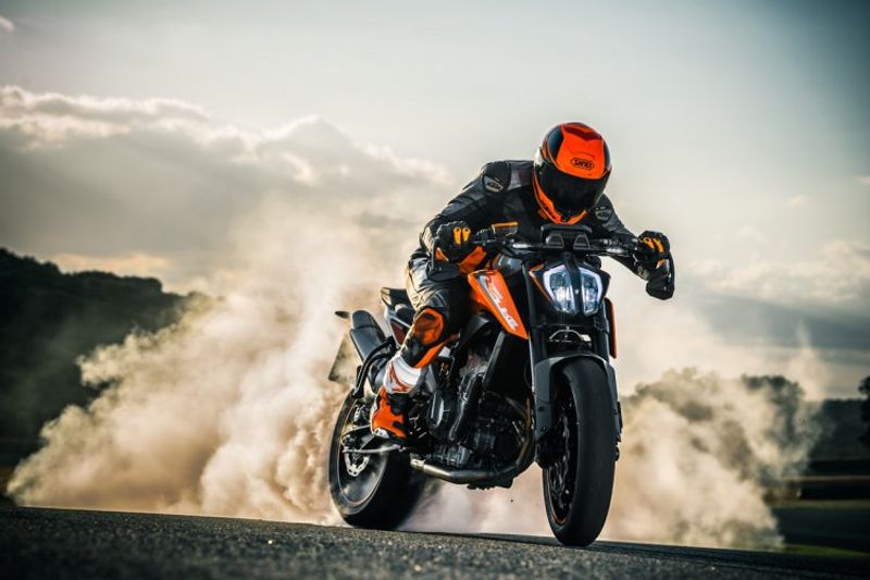 KTM Duke 790 bikes booking opens at rs 30k