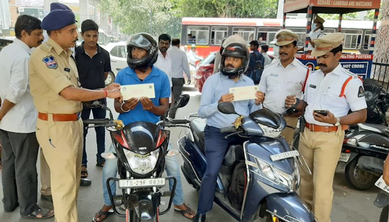 How to pay pending traffic challans in online at Telangana? AKP