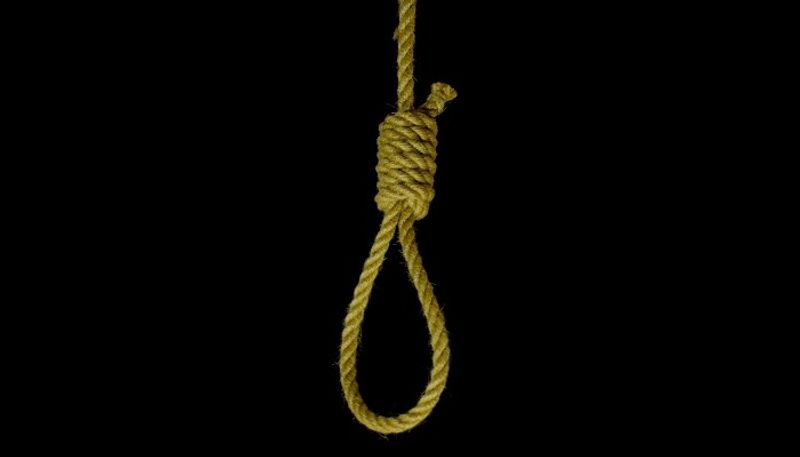 Girl Commits Suicide For Boyfriend Block Whatsapp