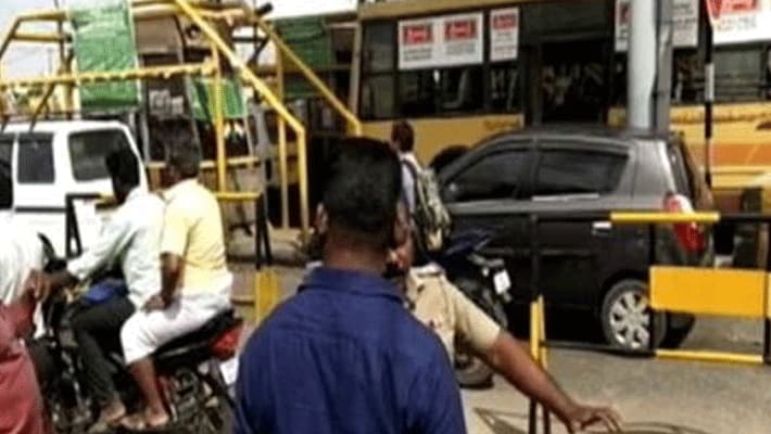 madurai toll gate gun shooting