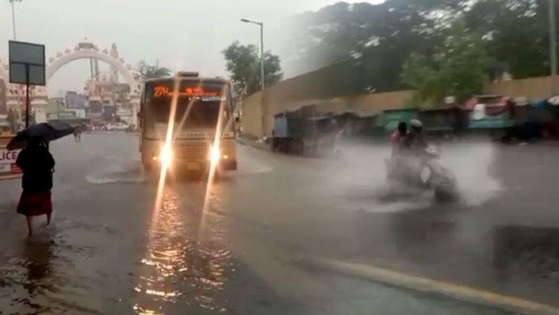 Heavy Rain in Chennai  Public happiness ..! Video