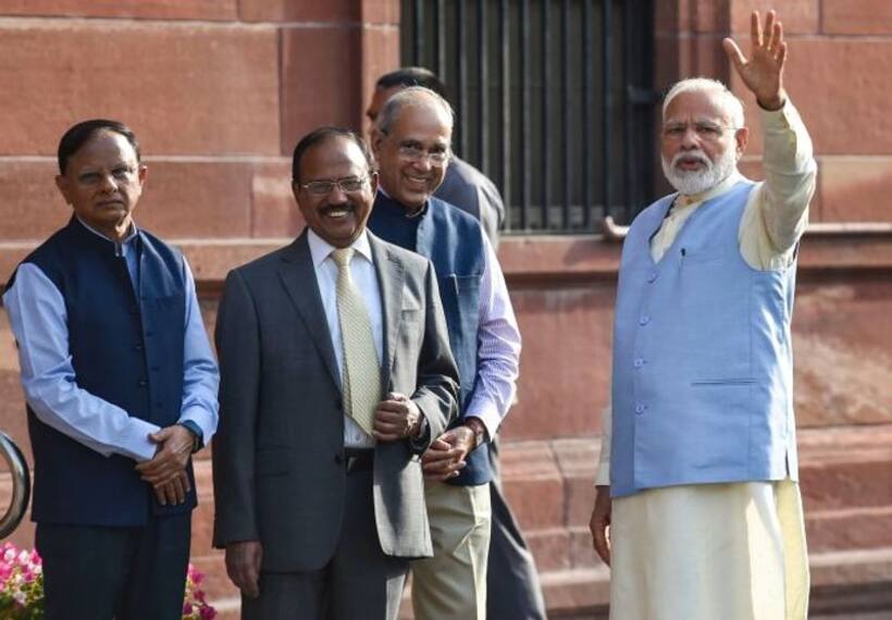 पीएम टीम में हो सकता है बदलाव, पीके मिश्रा पीएस तो सिन्हा या खुल्बे हो सकते हैं एपीएस