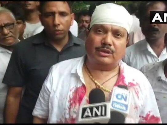 Police baton charge on BJP protest in west bengal BJP MP arjun singh injured