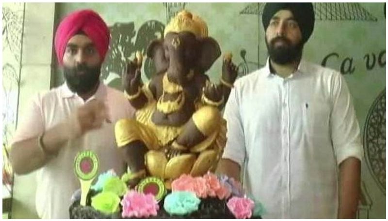 muslim artist makes ganesh idol with chocolate