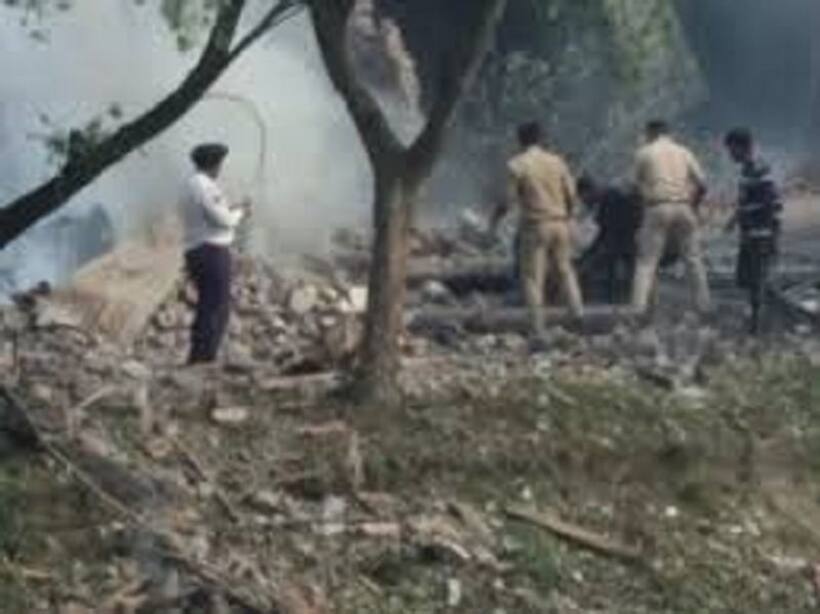 पंजाब के गुरदासपुर में पटाखा फैक्ट्री में धमाके में 16 लोगों की मौत, कई लोग मलबे में फंसे