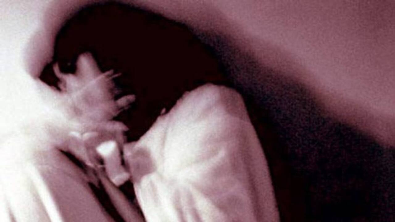 लिफ्ट देने के बहाने वैन में महिला के साथ दुष्कर्म