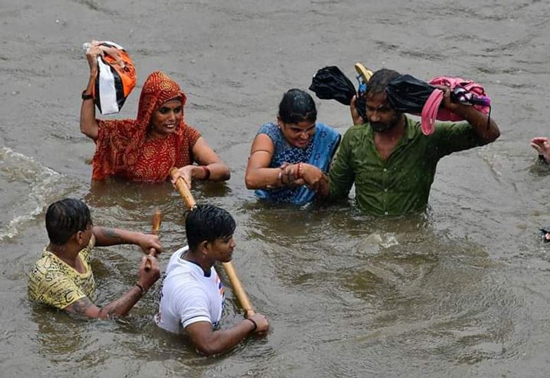 Heavy Rain Lashes in Karnataka High Alert in 3 Districts