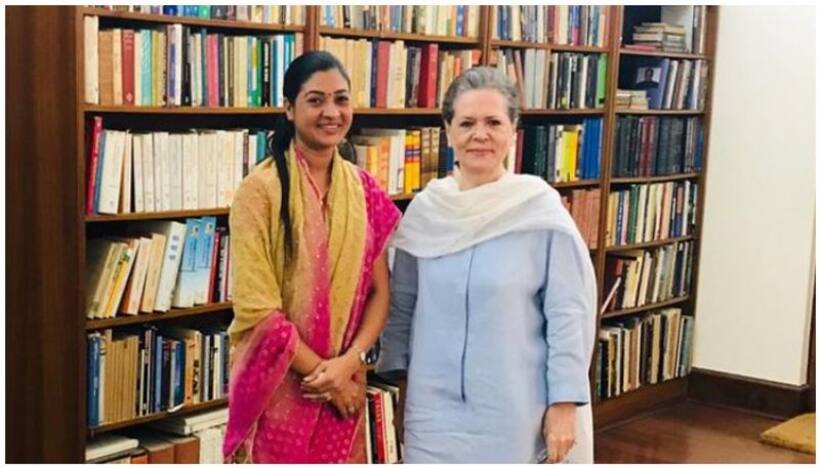 अलका लांबा ने दिया आप से इस्तीफा, कांग्रेस में कर सकती हैं वापसी