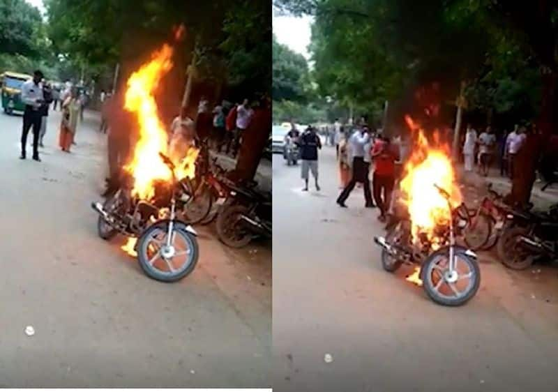 New Traffic rule Man burns his motorcycle after police issued challan on drunk and drive