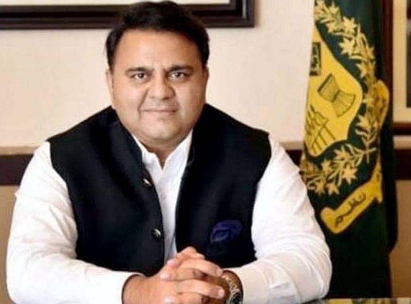 Pakistanis Brutally Roast Science Minister Fawad Chaudhry as He Taunts India over Chandrayaan 2 Setback