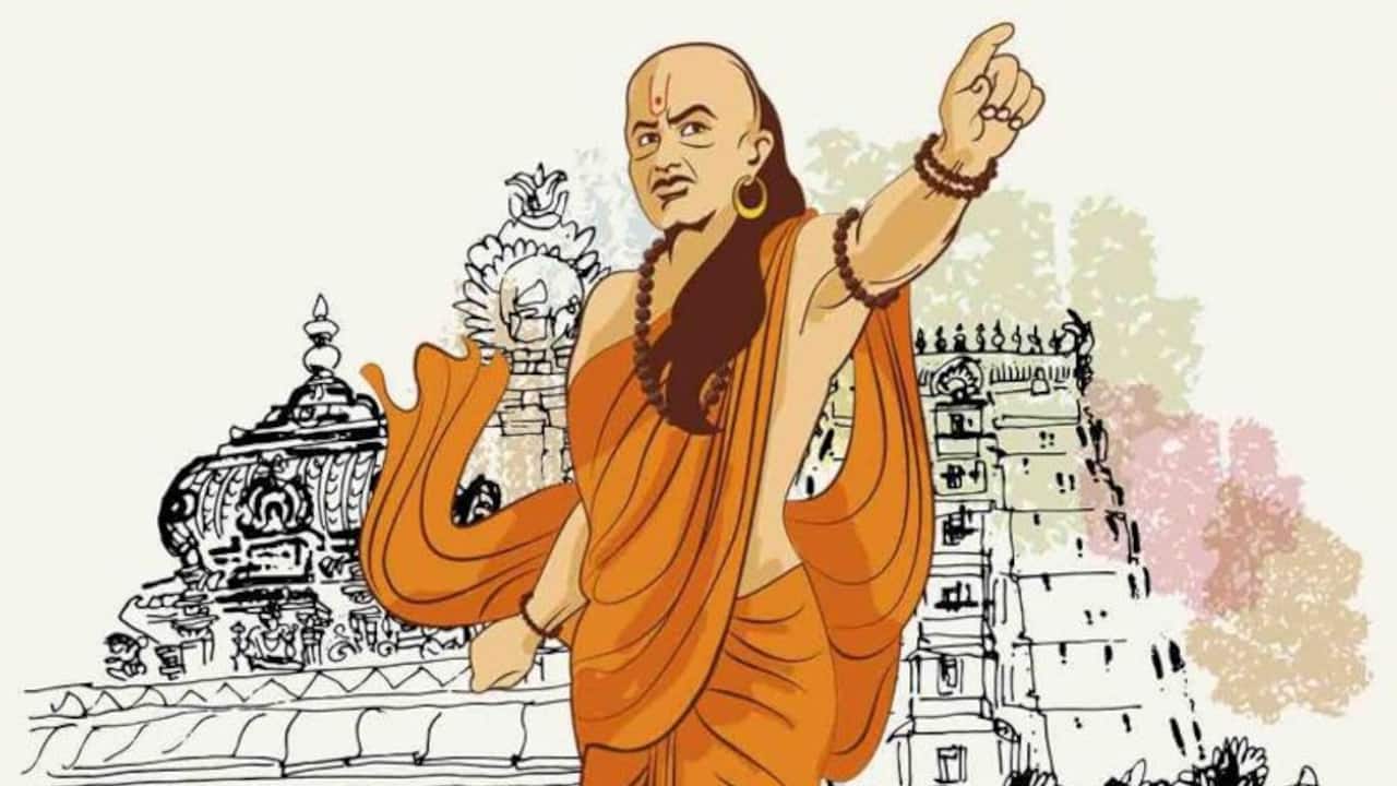 जैसे ही डर पास आए उसपर अटैक कर दें...सफलता का मंत्र है चाणक्य की ये नीति