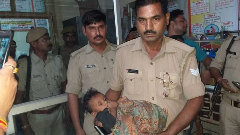 यूपी पुलिस ने कायम की मिसाल, चोरी किया बच्चा डेढ़ घंटे के अंदर किया बरामद
