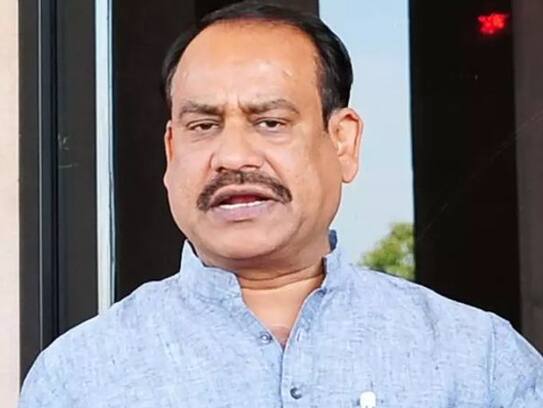 Lok Sabha speaker Om Birla gets upset with drunken youth in train