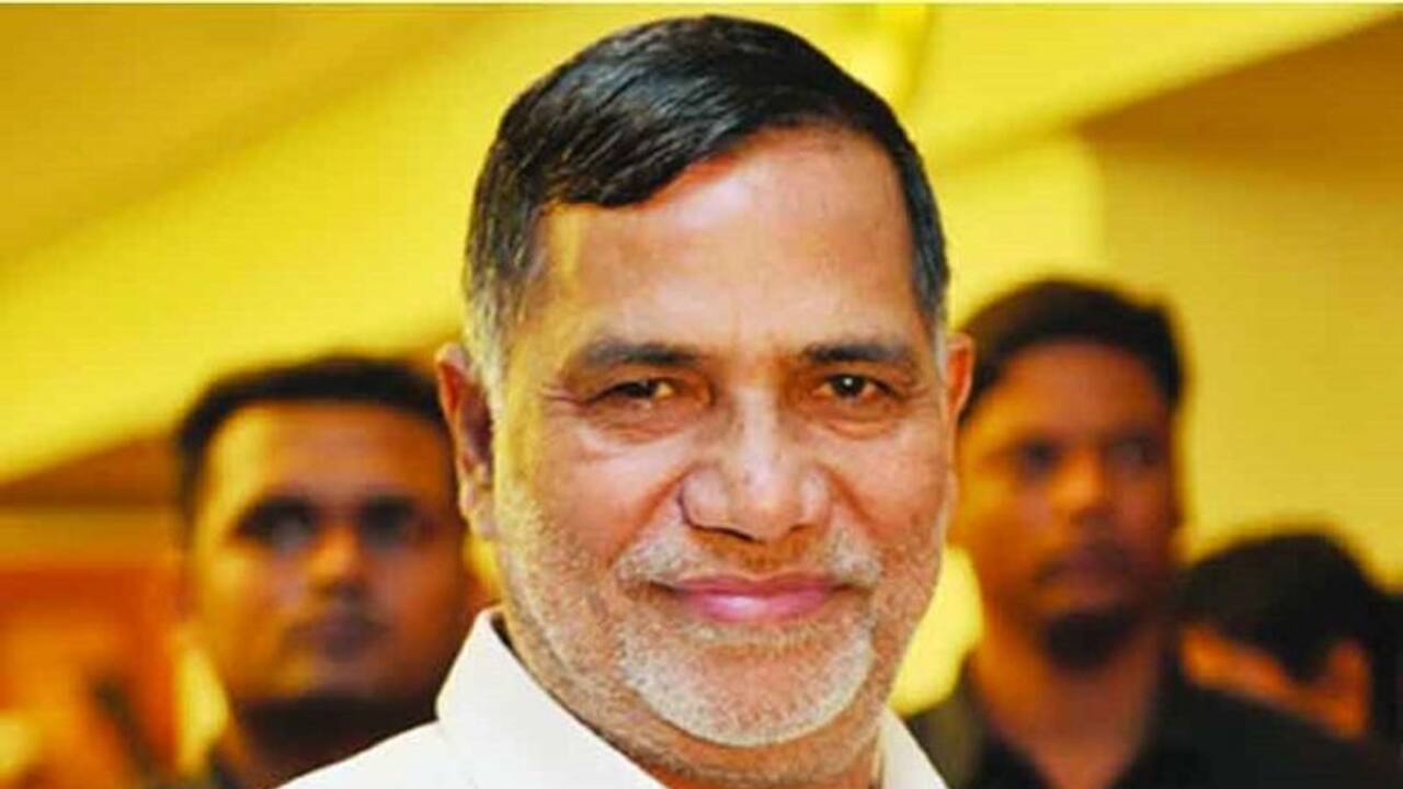 कांग्रेस के दिग्गज नेता कृपाशंकर सिंह ने चुनाव से पहले 370 पर छोड़ी कांग्रेस