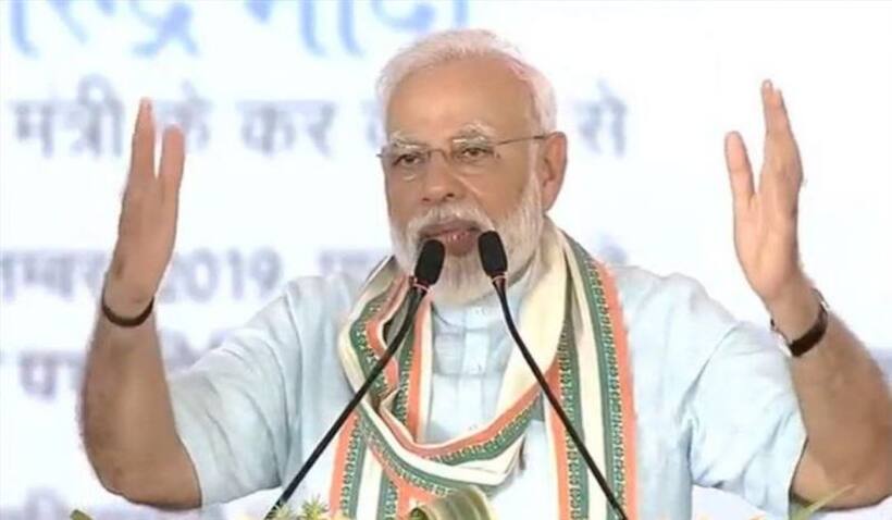 'ऊँ' और गाय के बहाने पीएम मोदी ने विपक्ष को निशाने पर लिया