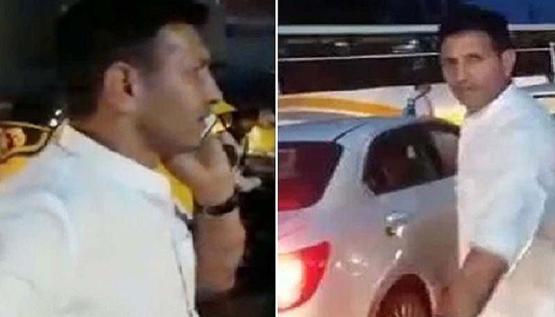 MP minister Jitu Patwari manages traffic after he got stuck in jam in Indore