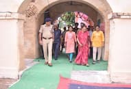 Uttar pradesh governor anandiben patel visit police station with school kids