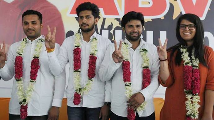 DUSU चुनाव: ABVP ने लहराया परचम, अध्यक्ष-उपाध्यक्ष समेत 3 पदों पर की जीत हासिल