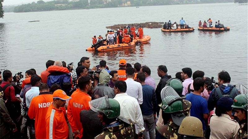 Boat accident: 5 Warnagal residents rescued