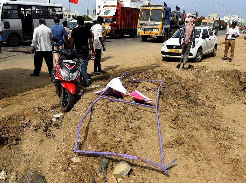 suba sree death with helmet